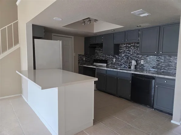 14777 Wunderlich Dr APT 1112, Houston, TX 77069