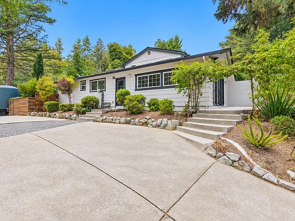 4th image of 23353 Deerfield Rd