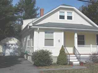 14 Barney St, Rumford, RI 02916