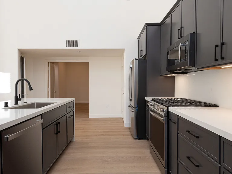 1501 India St #604 — Photo 2