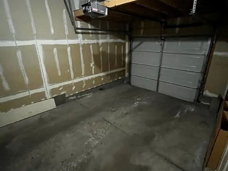592 Meadow Wood Cir — Photo 21