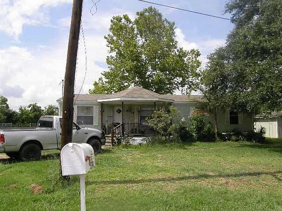 4th image of 8516 Caroline Dr