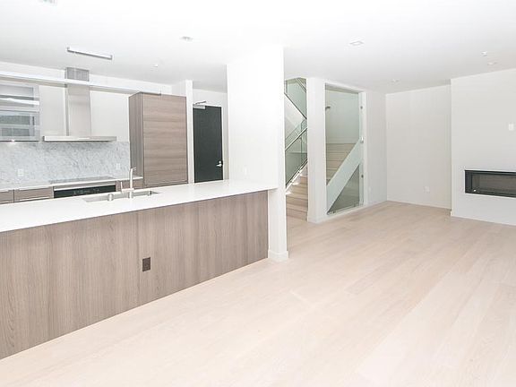 3rd image of 3590 20th St APT 508