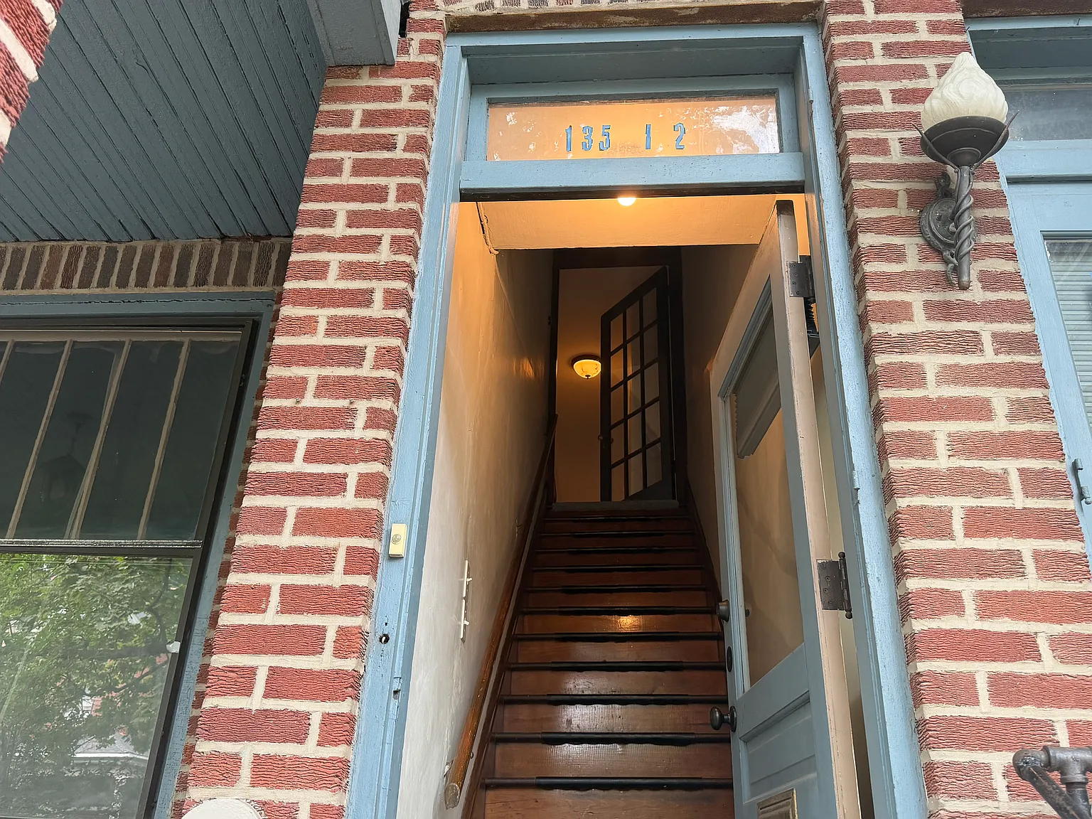 2 bed, 1000 sqft, $1,600 — Photo 2
