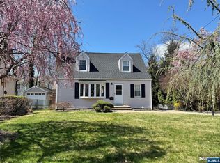 55 N Browning Ave, Tenafly, NJ 07670