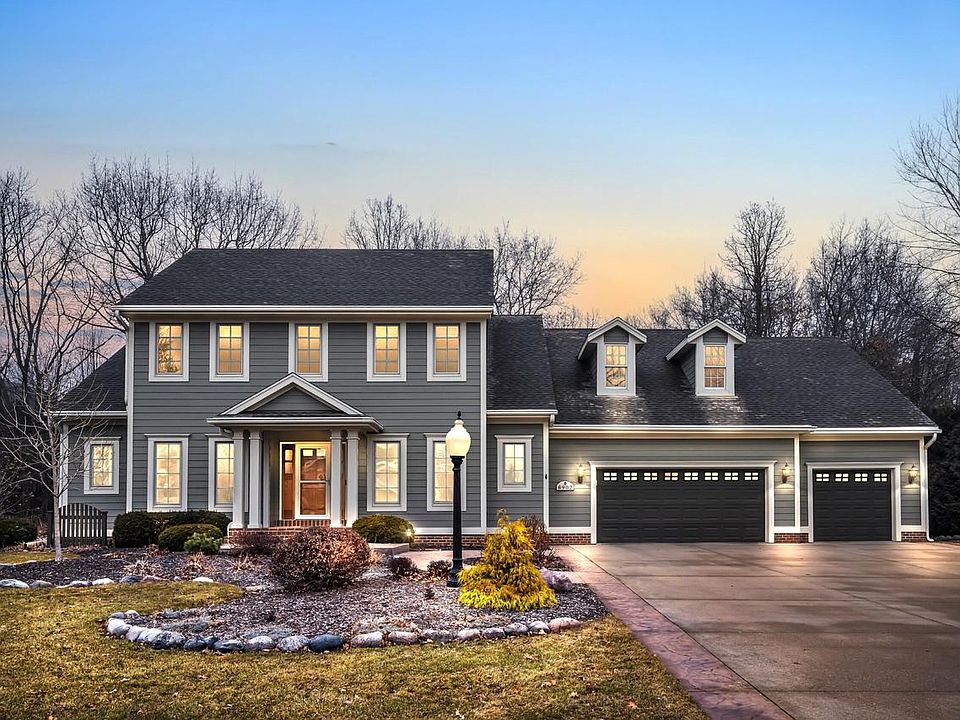 1st image of 8902 Shadowood TRAIL