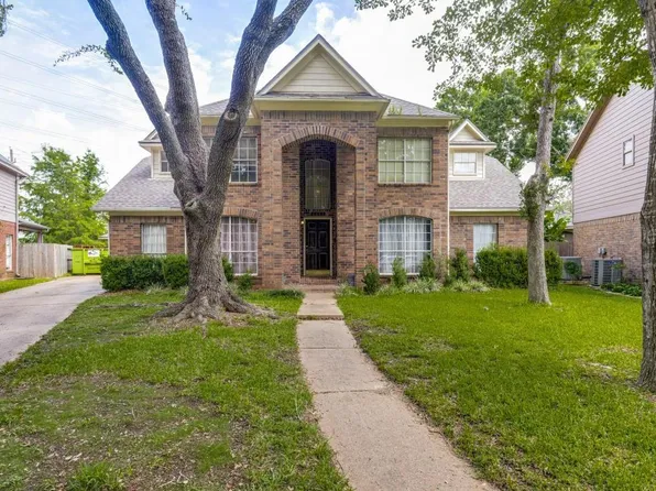 4303 Canadian River Dr, Sugar Land, TX 77478
