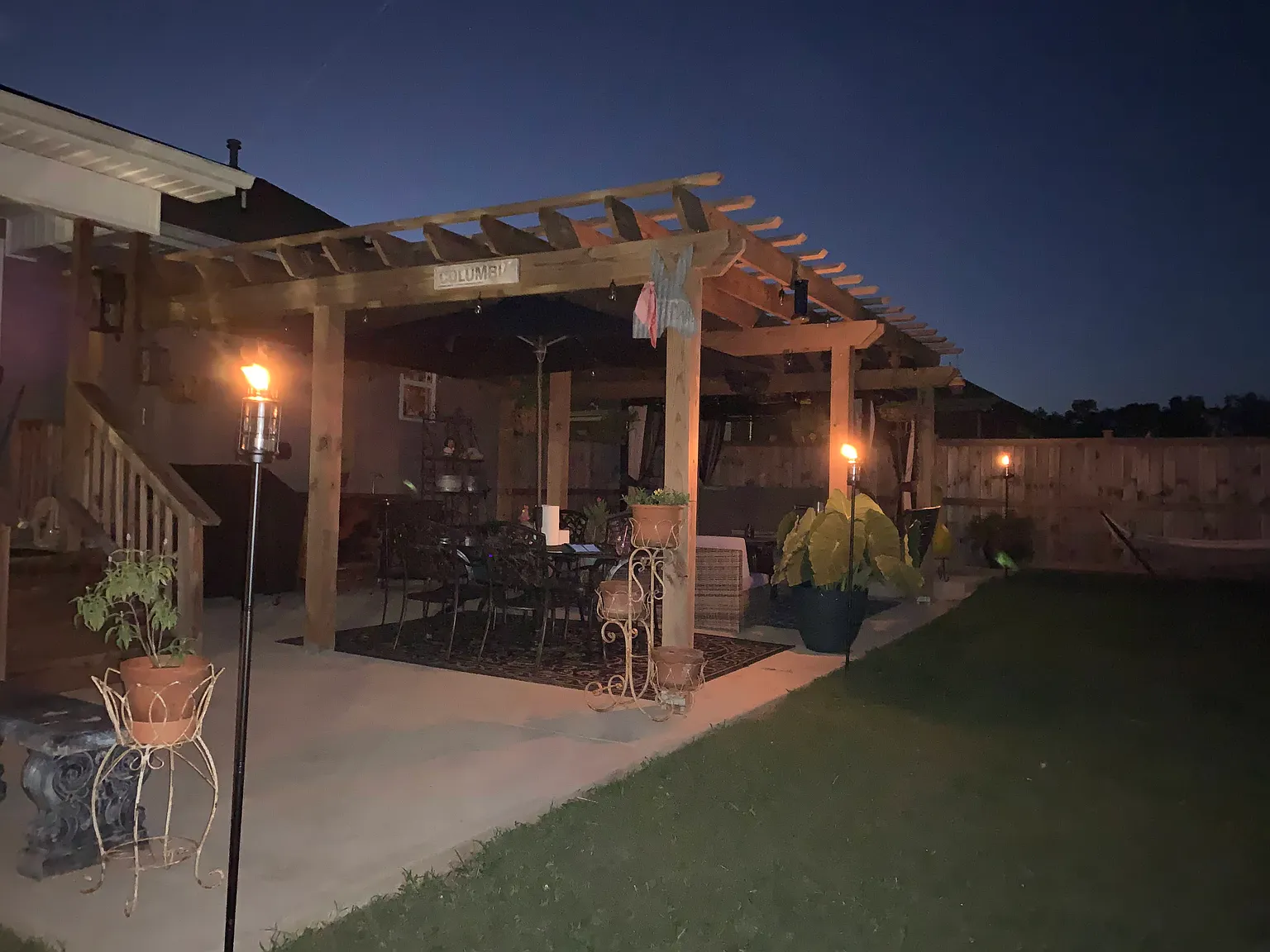 3 bed, 1450 sqft, $2,100 — Photo 1