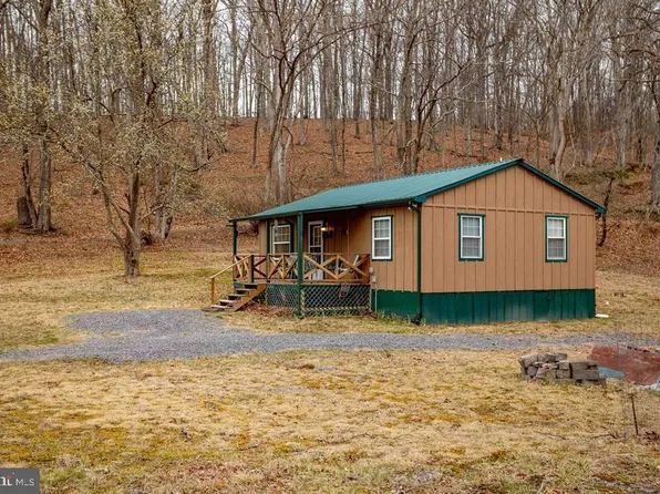 49 Mount Top Rd, Mathias, WV 26812