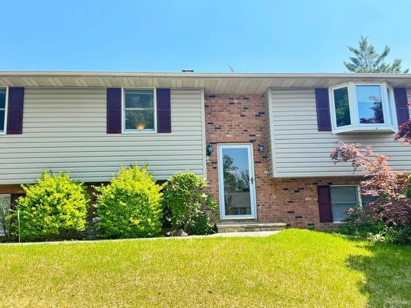 7835 Perry Rd, Baltimore, MD 21236