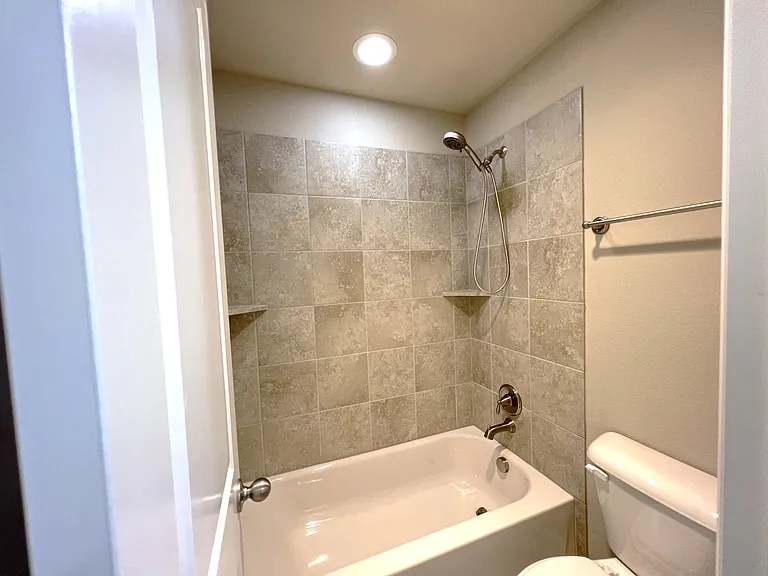 720 Raunald Dr — Photo 19