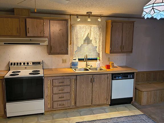 3rd image of 8841 Barcin Cir