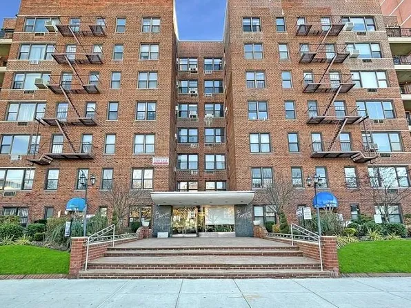 3101 Ocean Pkwy APT 3R, Brooklyn, NY 11235