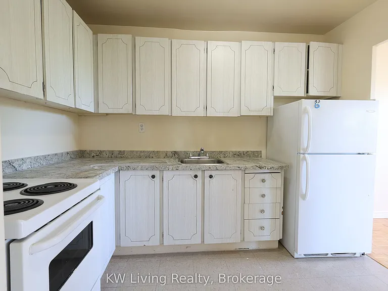 480 Lakeshore Rd E #506 — Photo 16