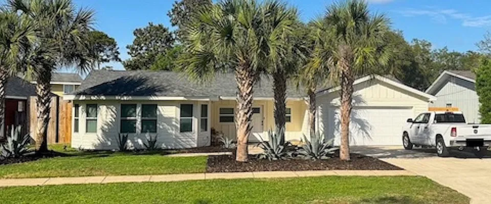 805 N Lakeside Dr