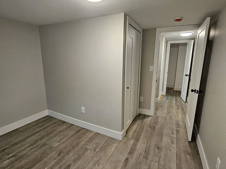 25124 Blair St — Photo 9