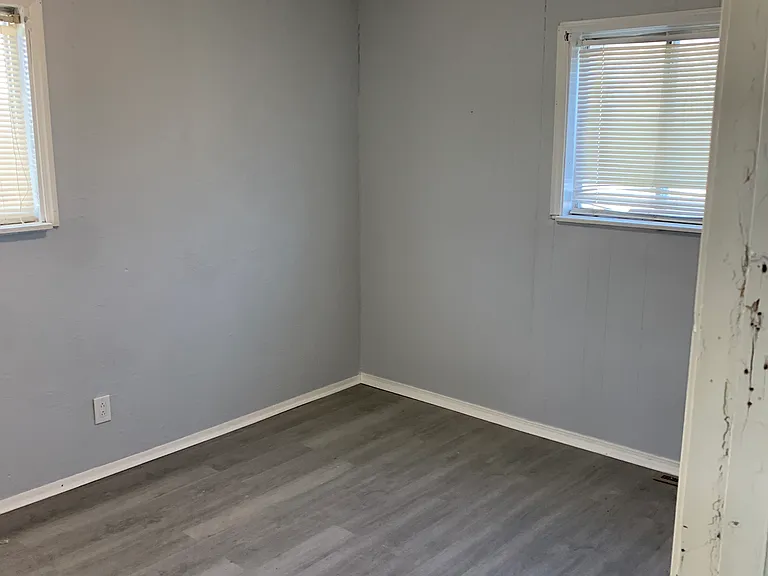 32863 Mecosta St — Photo 6