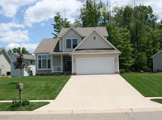 4033 Bayberry Knl, Ravenna, OH 44266
