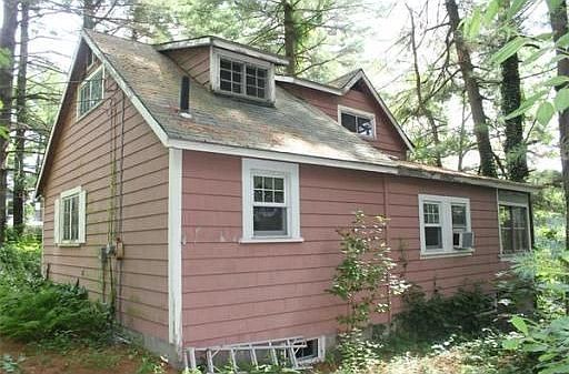 2nd image of 81 Maple Ln