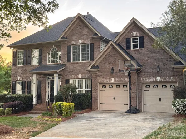 5006 Shannamara Dr, Stallings, NC 28104