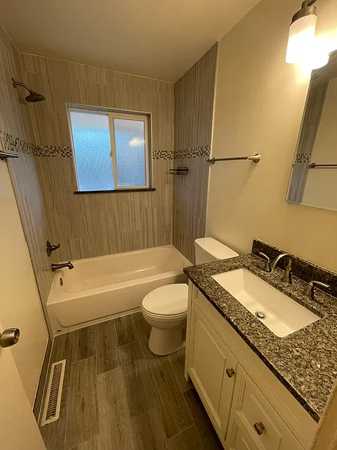 2 bed, 900 sqft, $1,850 — Photo 3