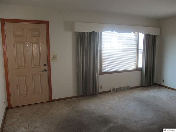 2nd image of 4605 S 45th St