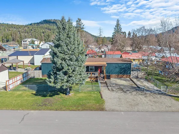 112 Blackwell St, Ione, WA 99139