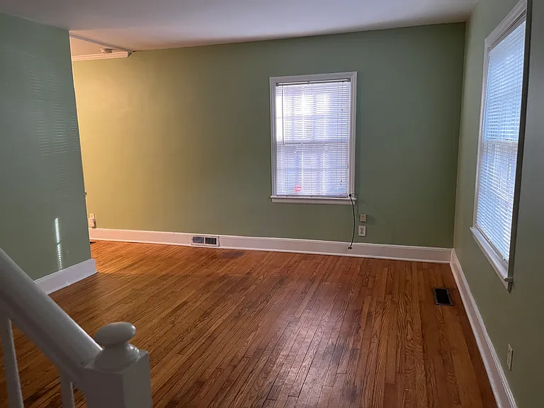 234 N Dotger Ave — Photo 6