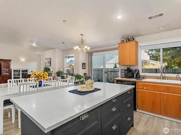 5th image of 16503 NE 81st Street