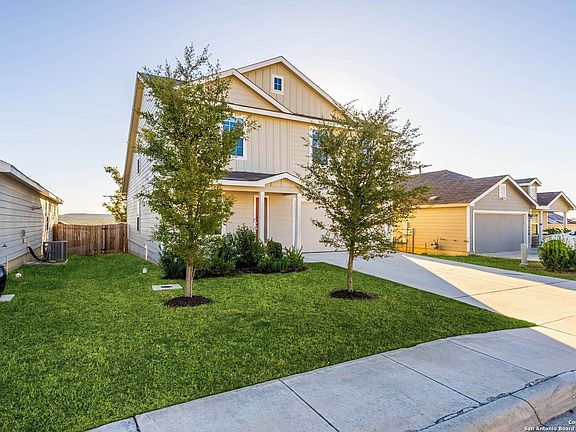 3rd image of 31562 acacia vista