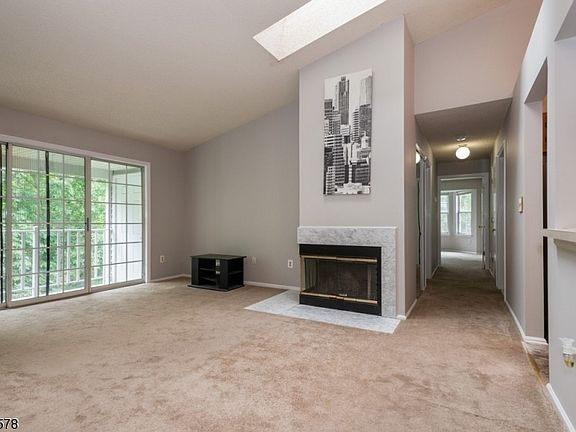 4th image of 3615 Holman Ct Unit 3615