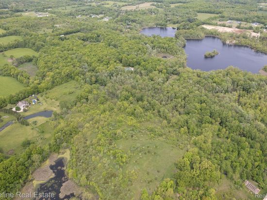 0 Buckland Dr, South Lyon, MI 48178