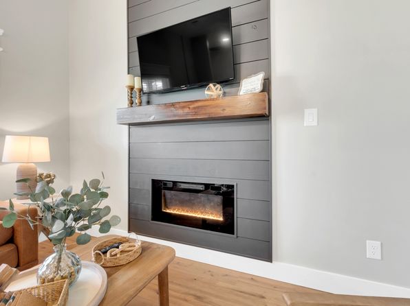 (undisclosed Address)