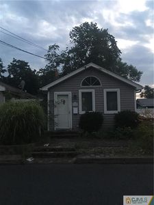 184 Cleveland Ave, Laurence Harbor, NJ, 08879