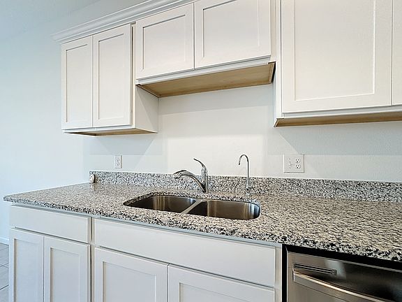 5th image of 5941 Piney Shrub Pl #1