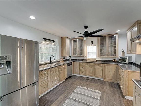 2nd image of 7050 Luke Ln