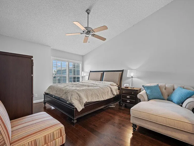 621 Ocean Dunes Cir — Photo 18