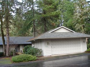 4351 Woodside Cir, Lake Oswego, OR 97035