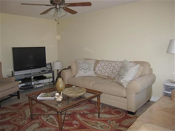 2nd image of 107 Dutch Elm Ct