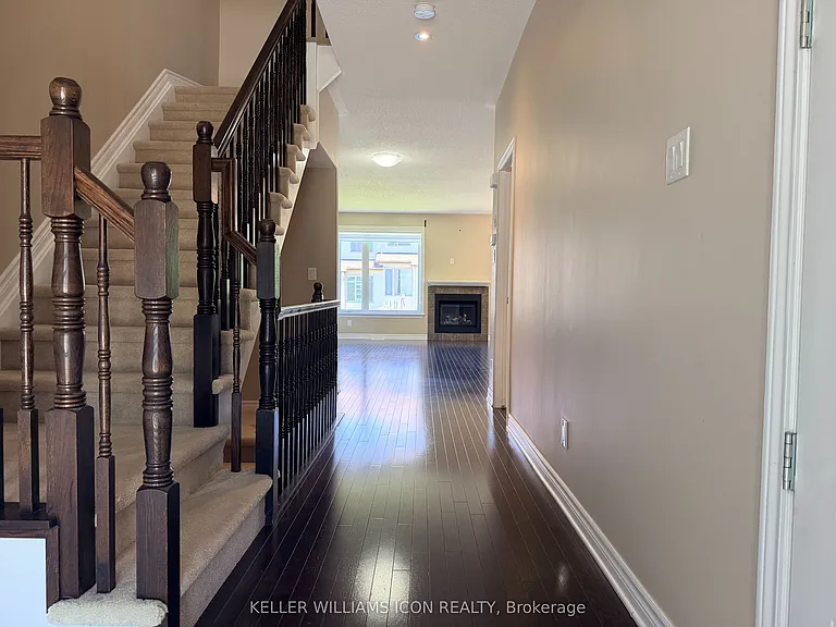 871 Fletcher Cir — Photo 2