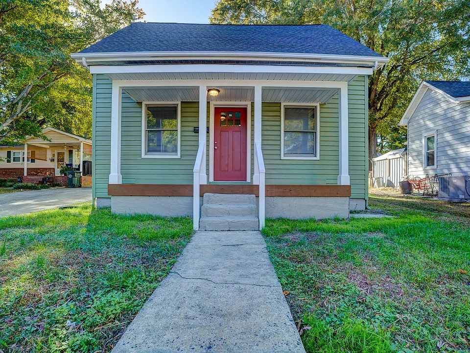 206 S Pink St