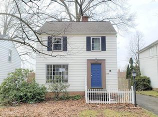 1744 Sunview Rd, Lyndhurst, OH 44124