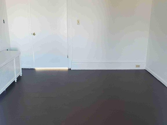 5th image of 1119 W Sylvania Ave #104