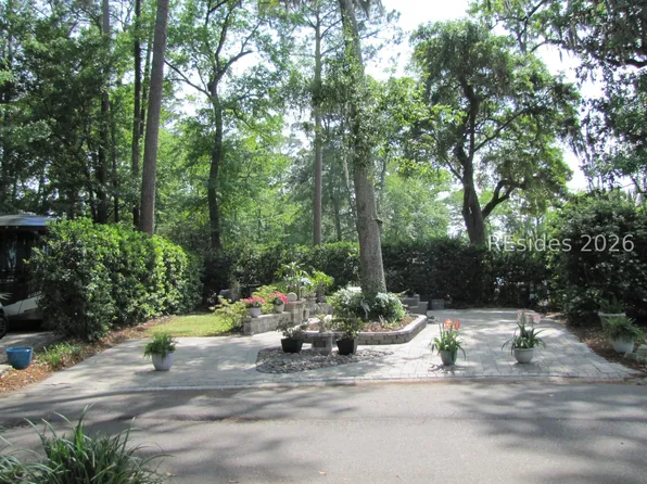 133 Arrow Rd #300, Hilton Head Island, SC 29928