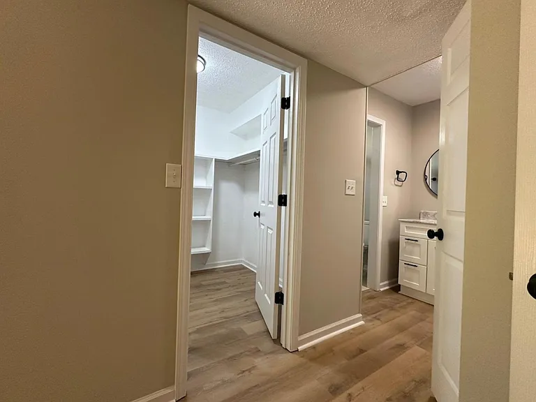 317 Evergreen Ave — Photo 3