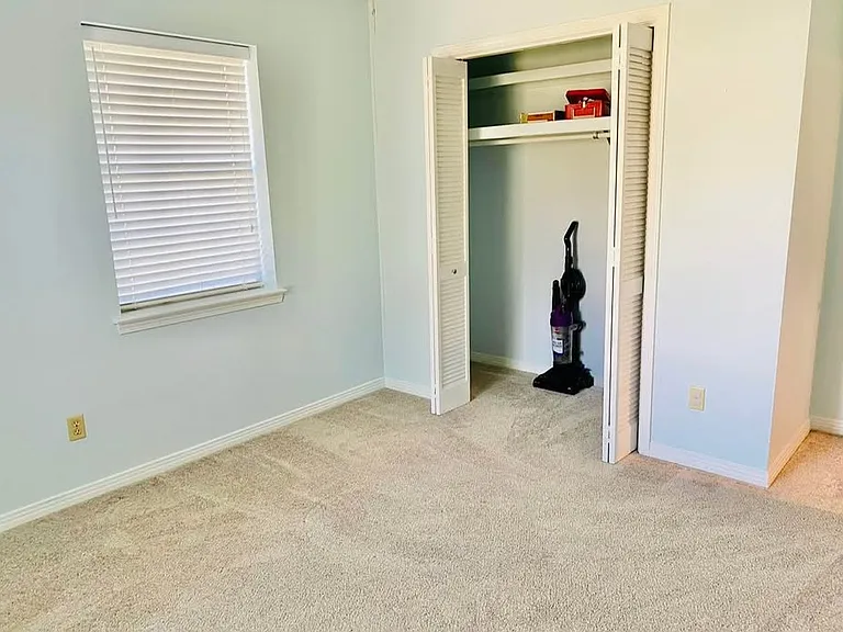 5705 Admiral Doyle Rd — Photo 24