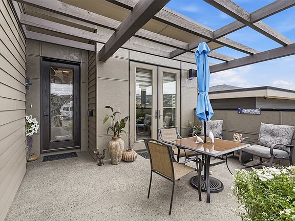 5th image of 506 Pointe Pl