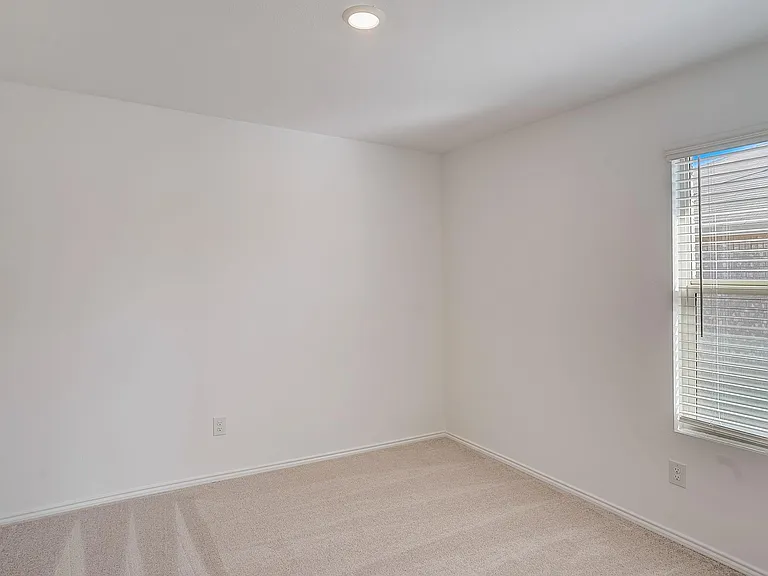 2817 Watchpoint Rd — Photo 26