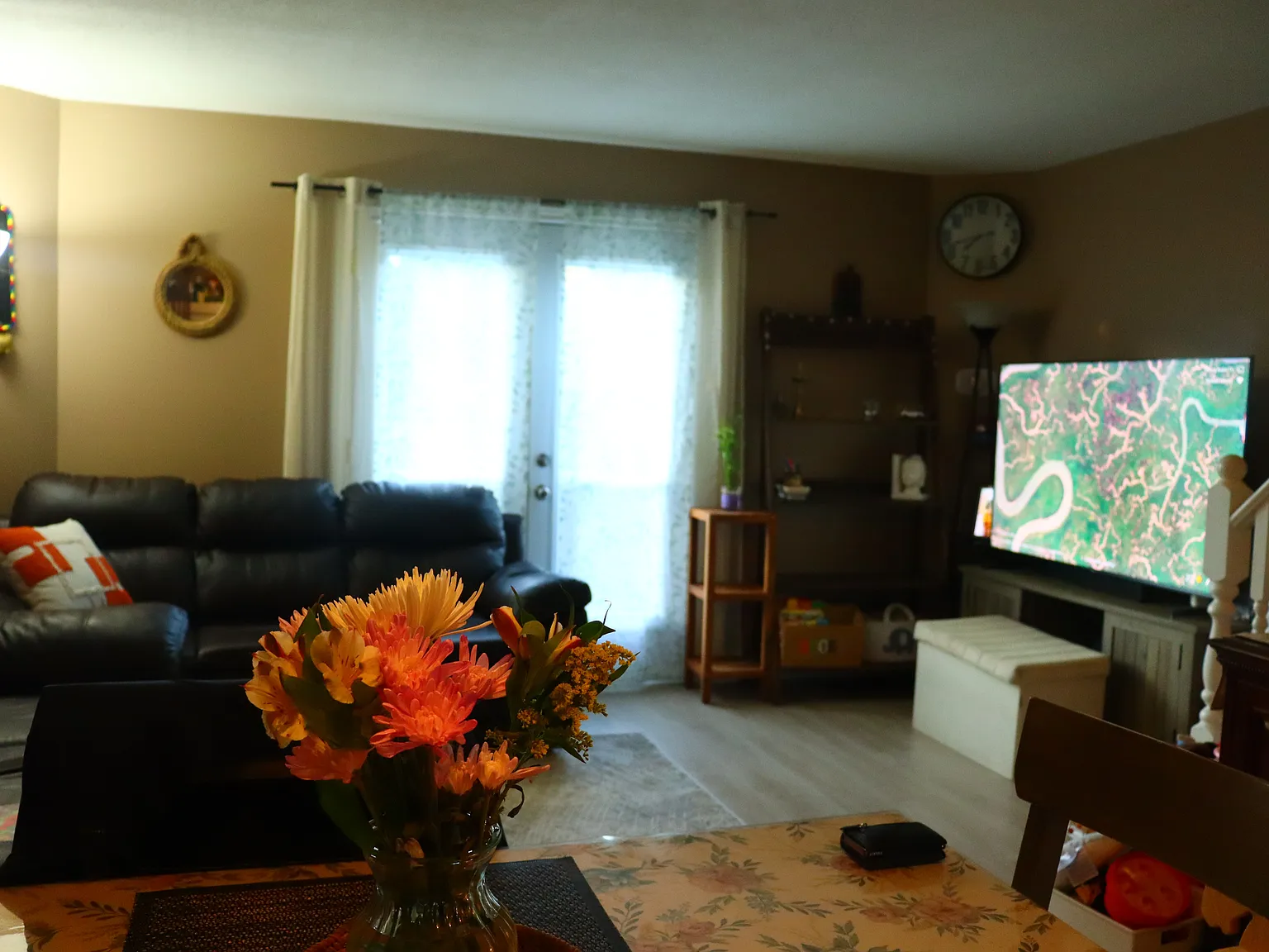 1057 Nellis St — Photo 2