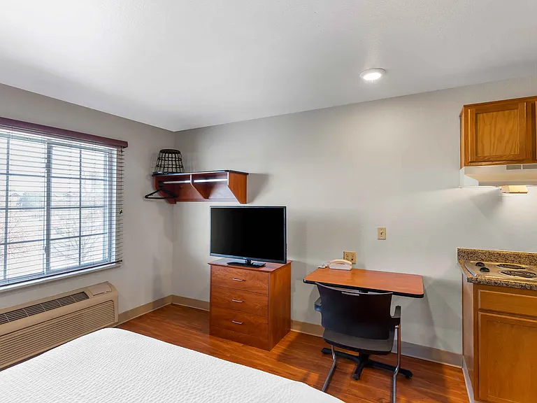 Studio Suite - 1 Full Bed